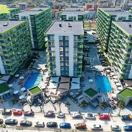 Sunset Breeze - Pool & Langa Mare Năvodari