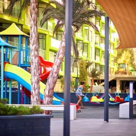 Sunset Breeze - Pool & Langa Mare Apartment *