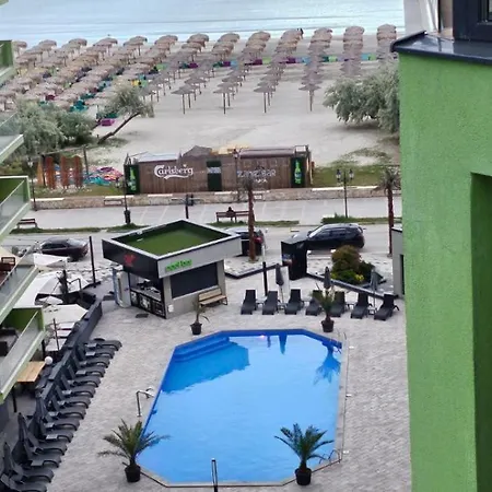 Sunset Breeze - Pool & Langa Mare *