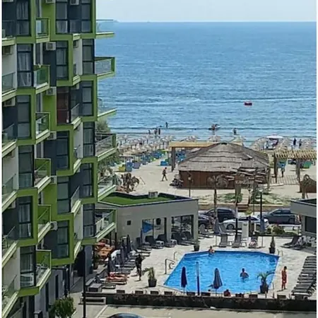 Apartment Sunset Breeze - Pool & Langa Mare Năvodari