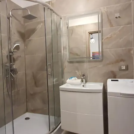 Sunset Breeze - Pool & Langa Mare Apartment Năvodari