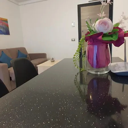 Sunset Breeze - Pool & Langa Mare