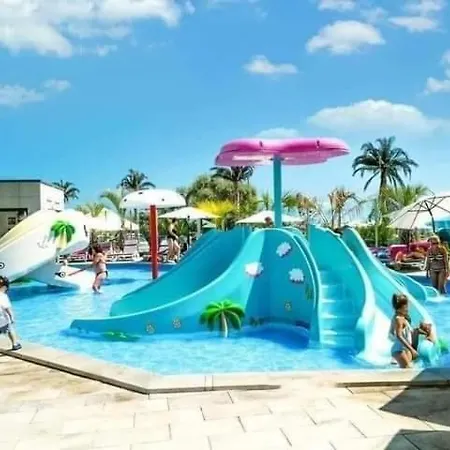 Appartement Sunset Breeze - Pool & Langa Mare Năvodari