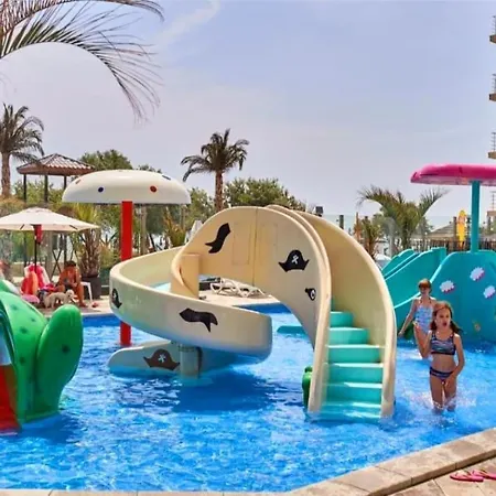 Apartment Sunset Breeze - Pool & Langa Mare Navodari