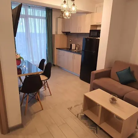 Sunset Breeze - Pool & Langa Mare Appartement *